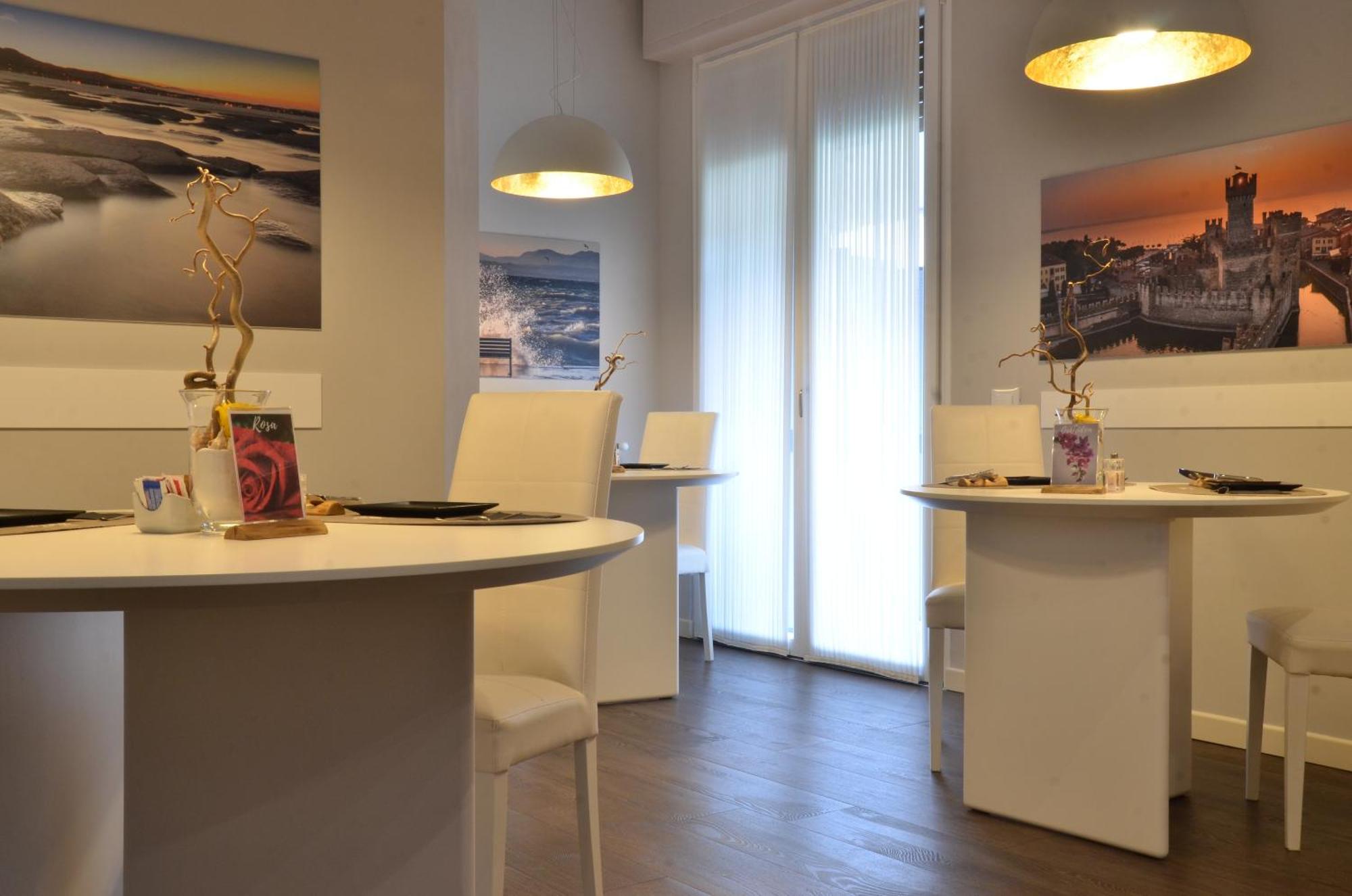 Bed and Breakfast H2O Сирмионе Экстерьер фото
