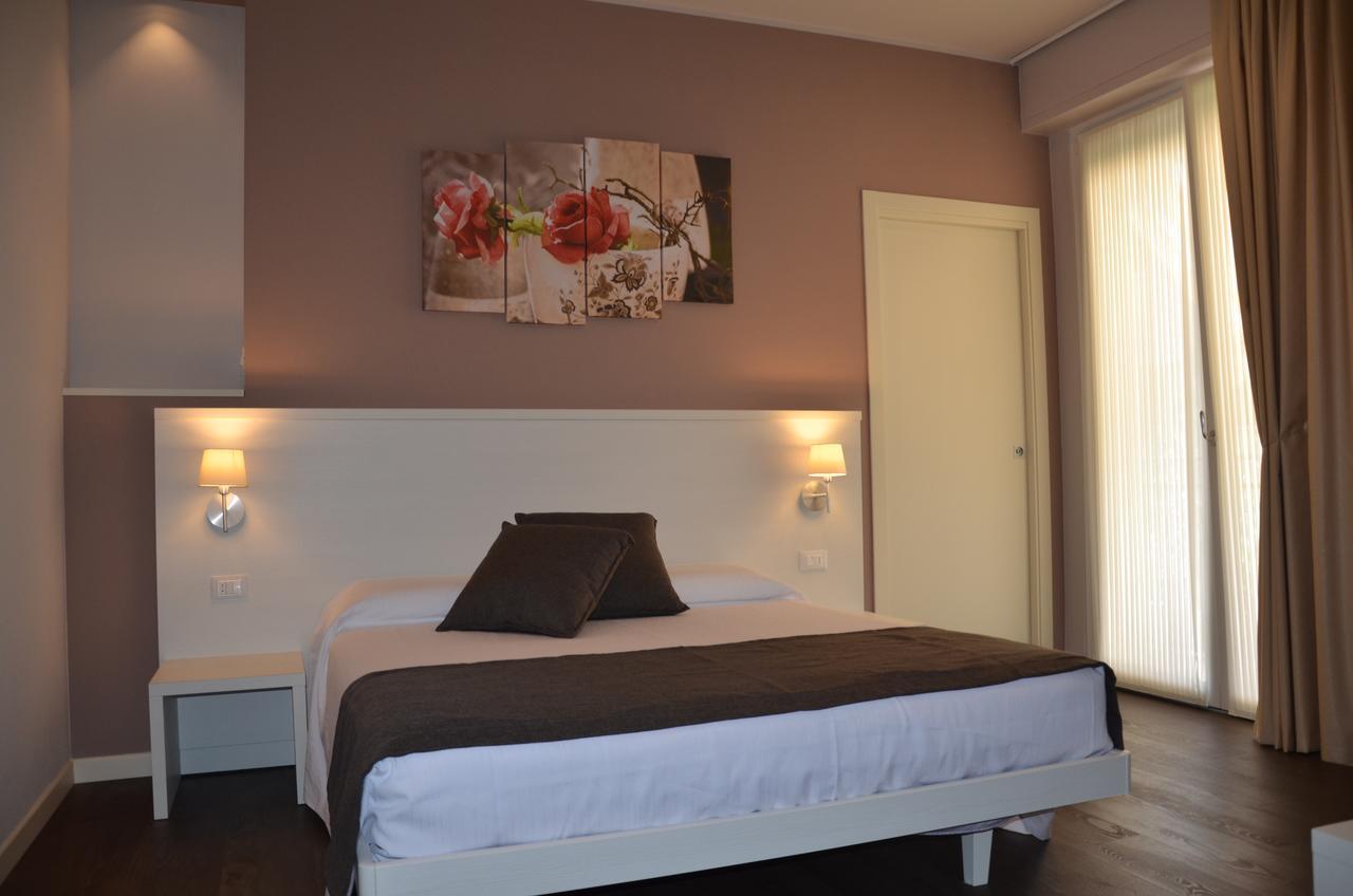 Bed and Breakfast H2O Сирмионе Экстерьер фото