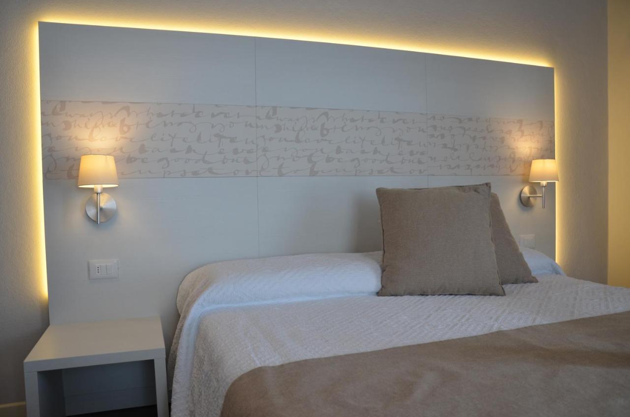 Bed and Breakfast H2O Сирмионе Экстерьер фото